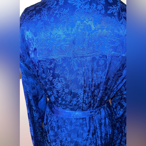 Floral Trench Jacket, open front. - Picture 5 of 5